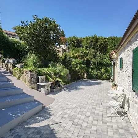 - Pocitniska Hiska V Fiesi,