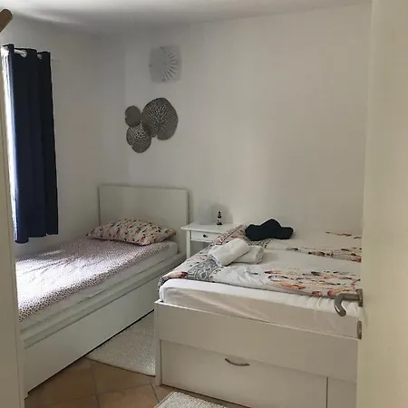 Nyaraló - Pocitniska Hiska V Fiesi,