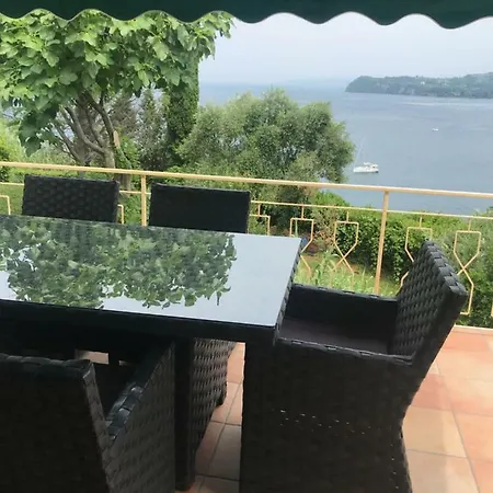 - Pocitniska Hiska V Fiesi,