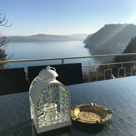 - Pocitniska Hiska V Fiesi, * Piran