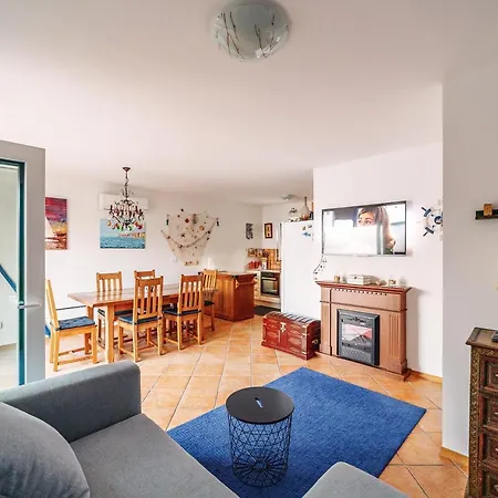 - Pocitniska Hiska V Fiesi,