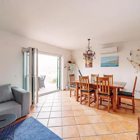 Nyaraló - Pocitniska Hiska V Fiesi, Piran