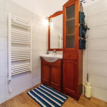 בית נופש - Pocitniska Hiska V Fiesi, פיראן