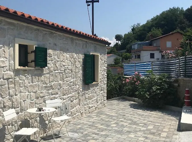 - Pocitniska Hiska V Fiesi,