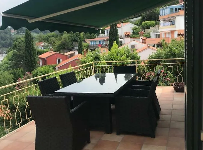 度假居 - Pocitniska Hiska V Fiesi, 皮兰