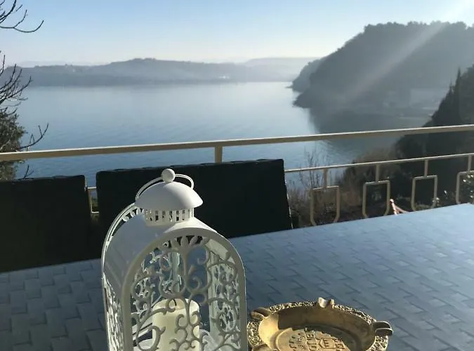 - Pocitniska Hiska V Fiesi, * Piran