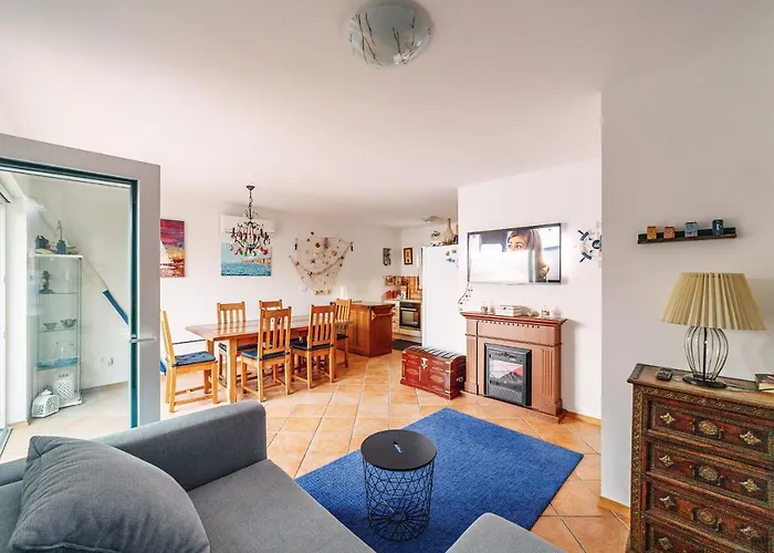 - Pocitniska Hiska V Fiesi,