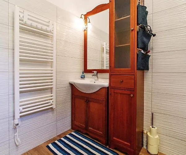 Holiday home - Pocitniska Hiska V Fiesi, Piran